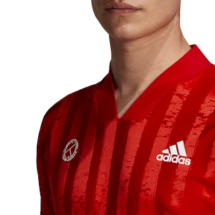 Herren T-Shirt adidas  Freelift Tee Aeroready Scarlet