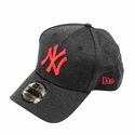 Kappe New Era  9Forty Shadow Tech MLB New York Yankees Black/Red