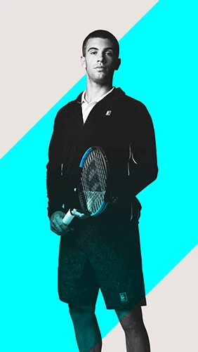 Borna Ćorić mit Wilson Ultra v3 Tennisschlägern